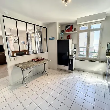 Apartment Renove Avec Ascenseur - Proche Et Centre-ville - Fr-1-361-506 Saint-Pair-sur-Mer