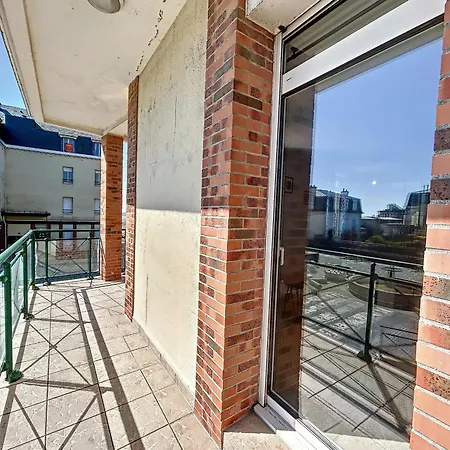 Renove Avec Ascenseur - Proche Et Centre-ville - Fr-1-361-506