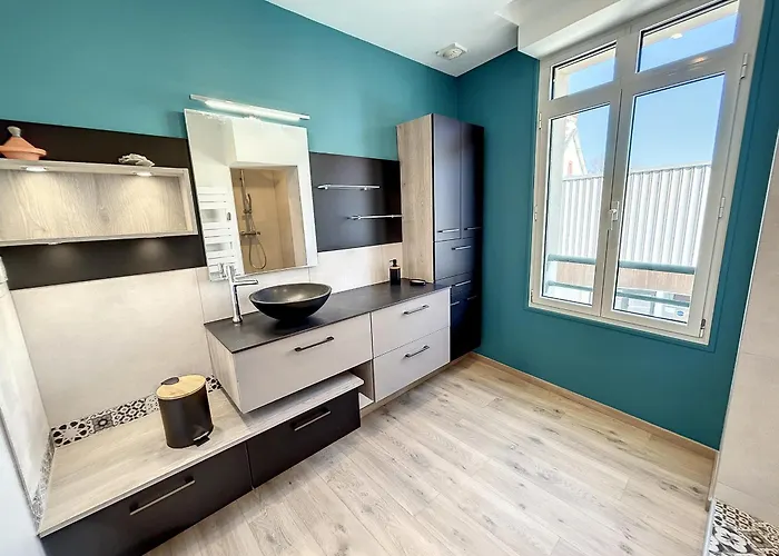 Renove Avec Ascenseur - Proche Et Centre-ville - Fr-1-361-506 생-페르-쉬르-메르