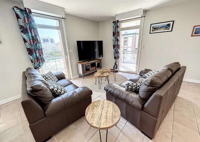 Renove Avec Ascenseur - Proche Et Centre-ville - Fr-1-361-506