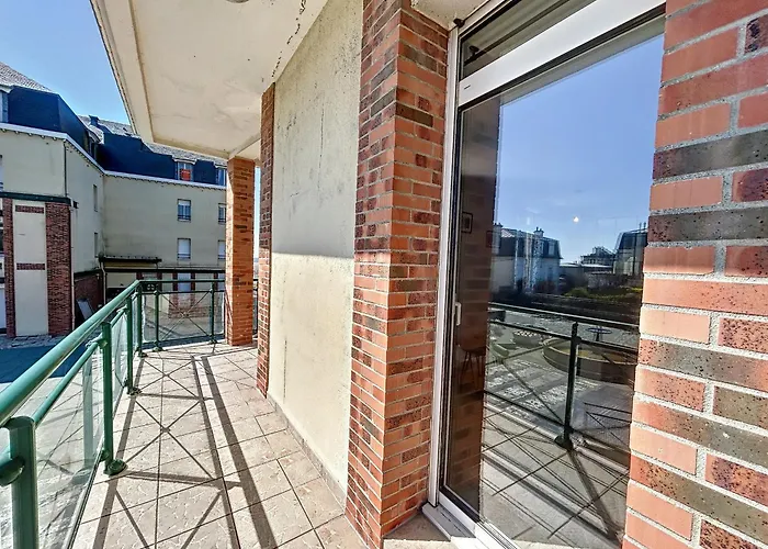 Renove Avec Ascenseur - Proche Et Centre-ville - Fr-1-361-506